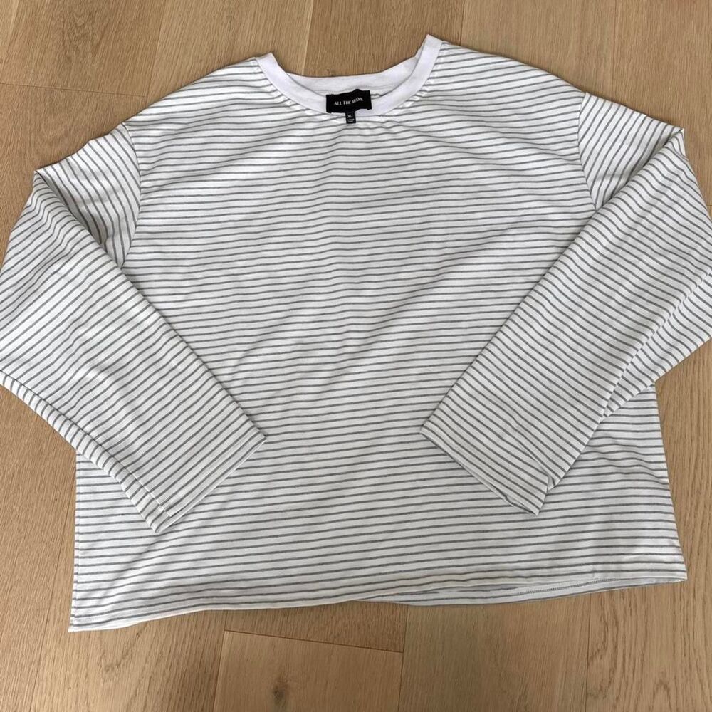 All-the-ways Women's White and Grey Shirt